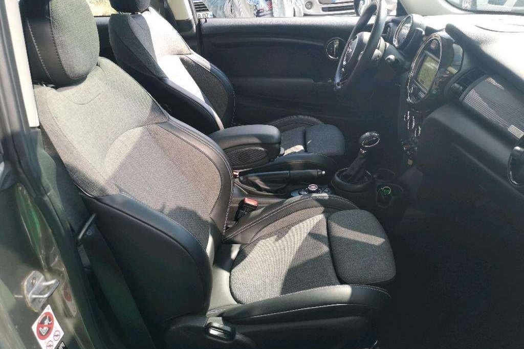 MINI Cooper 2017 photo 1