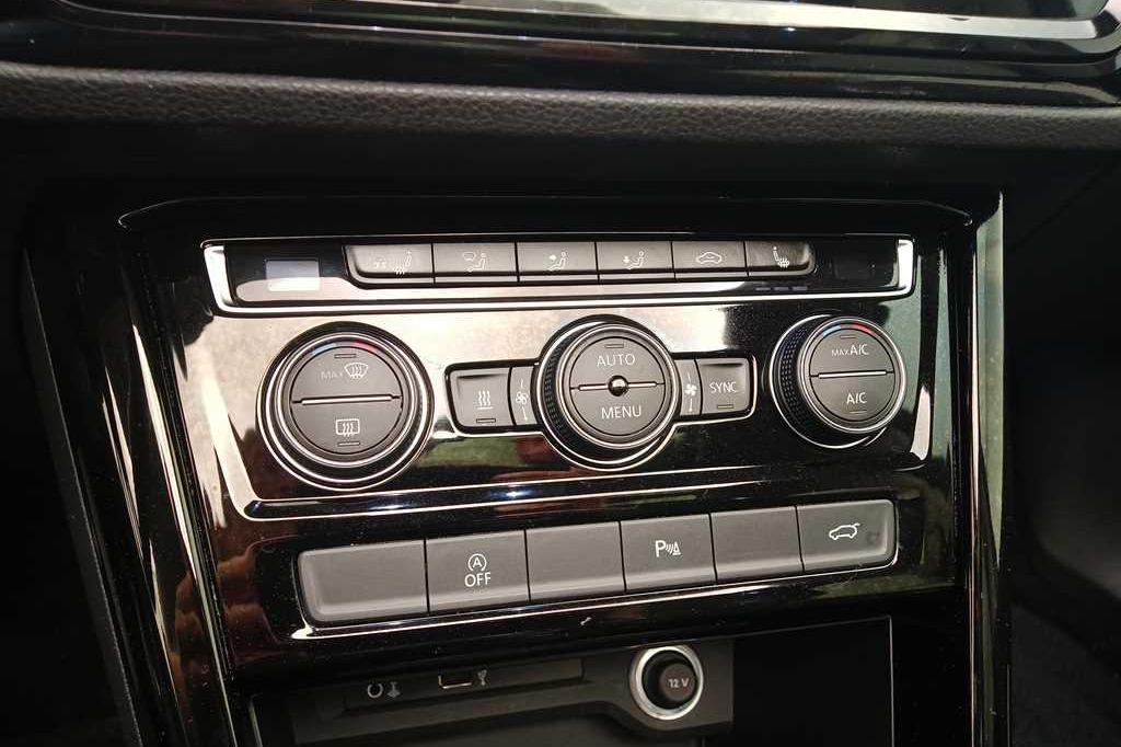 Volkswagen Touran 2016 фото 3