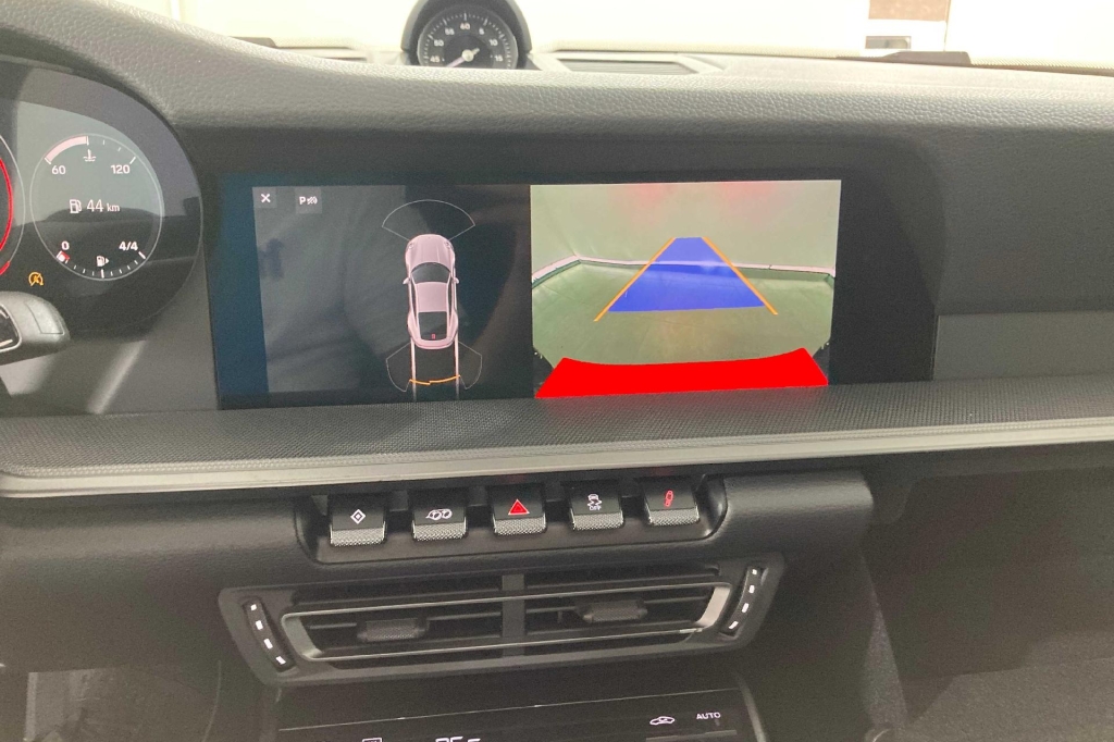 Porsche 992 2019 фото 4