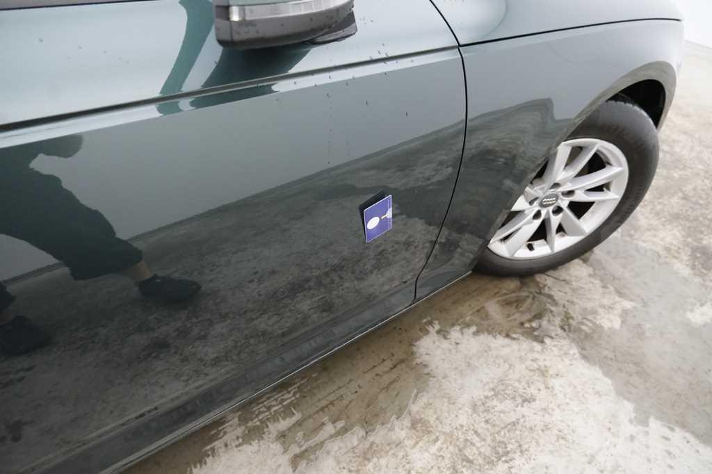 Audi A4 2017 photo 11