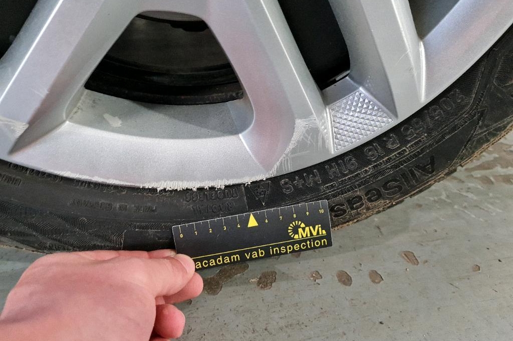 Renault Megane 2017 фото 10