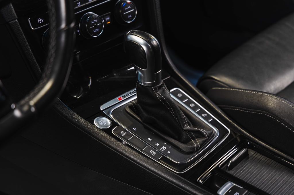 Volkswagen Golf R 2017 фото 29