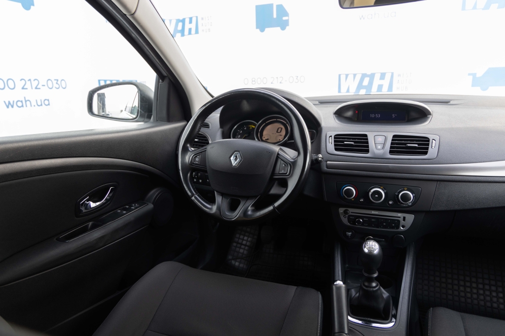 Renault Megane 2014 фото 21
