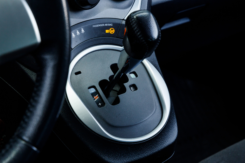 Subaru Trezia 2012 photo 17