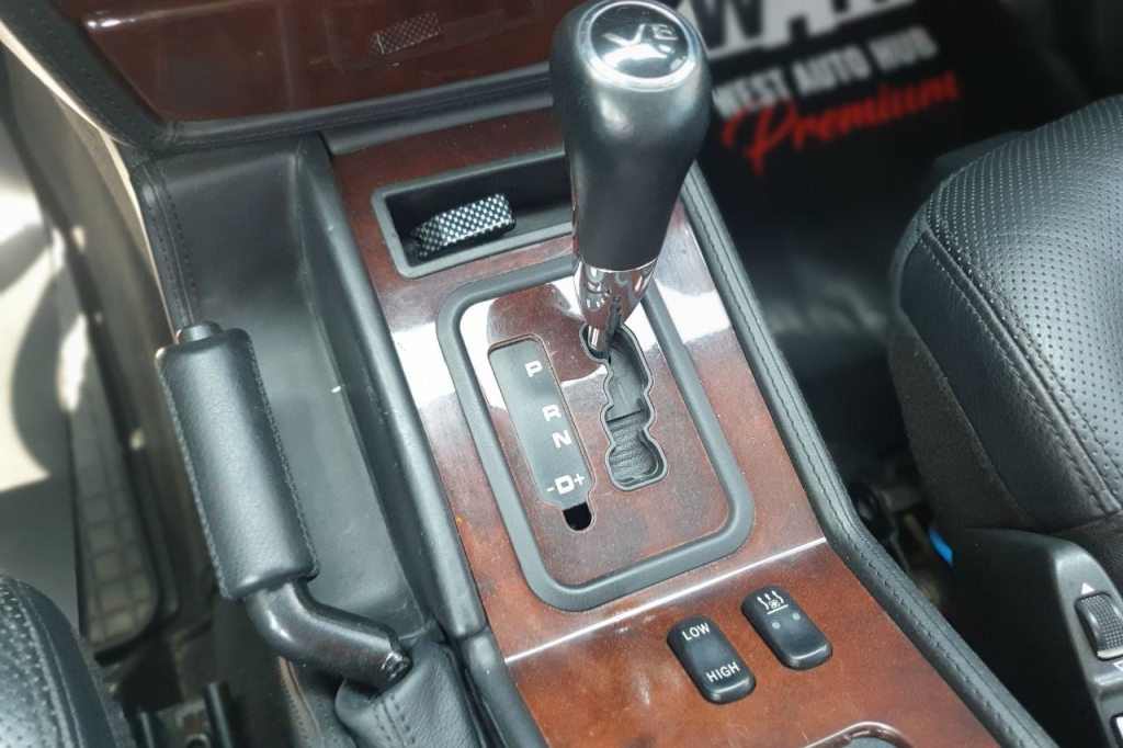 Mercedes-Benz G 500 2010 photo 18