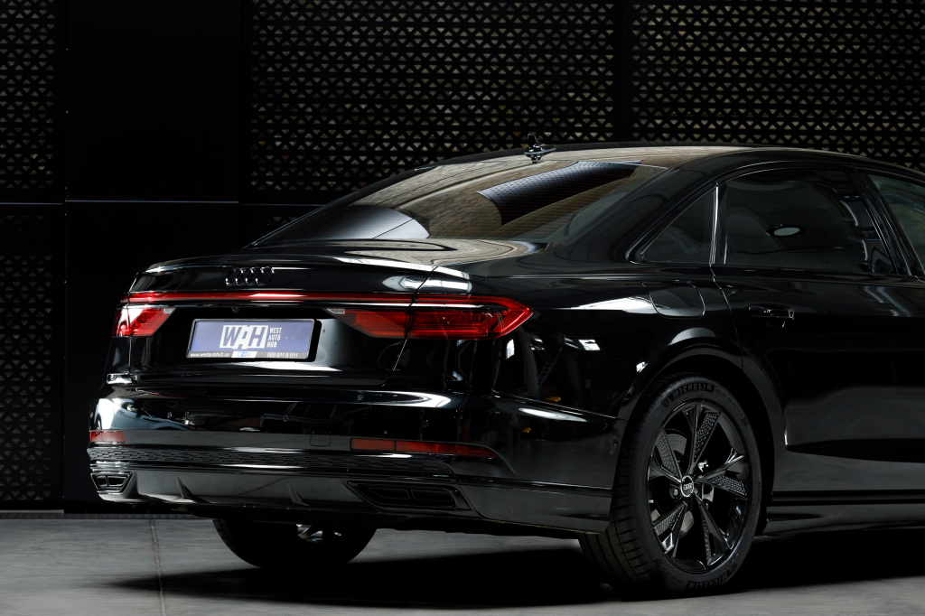 Audi A8 2020 photo 11