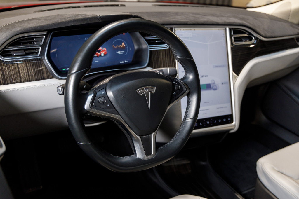 Tesla Model S 70D AWD 2016 фото 21