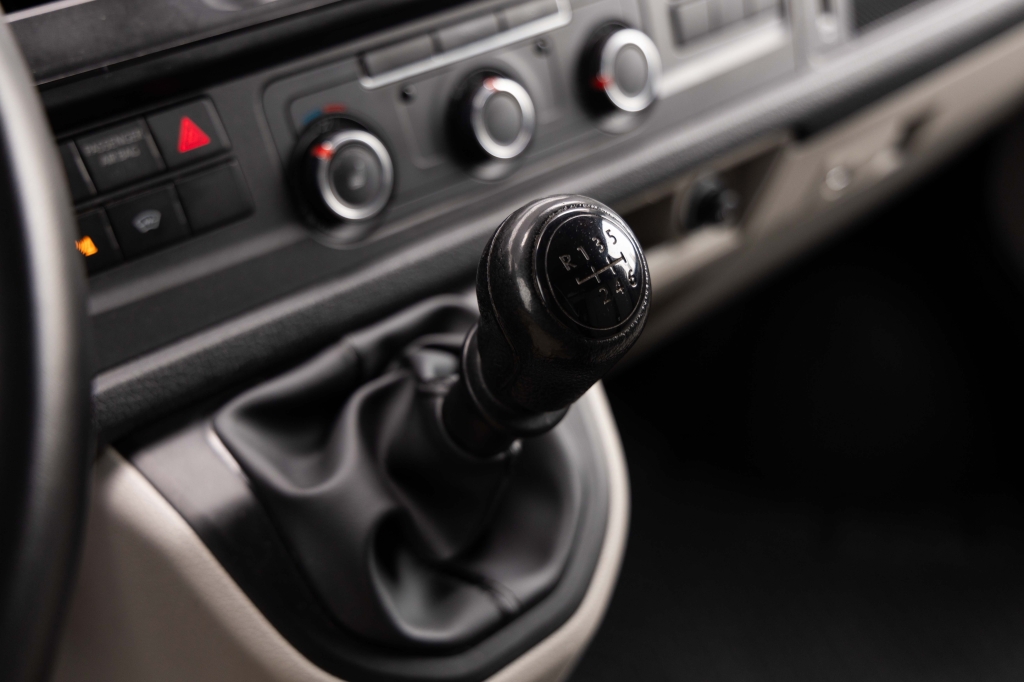 Volkswagen Transporter 2017 фото Volkswagen Transporter 2017 фото 24
