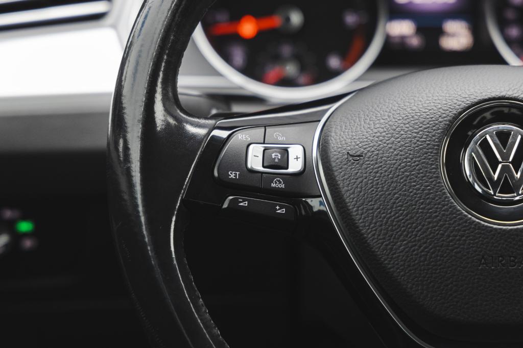 Volkswagen Passat 2016 photo 16