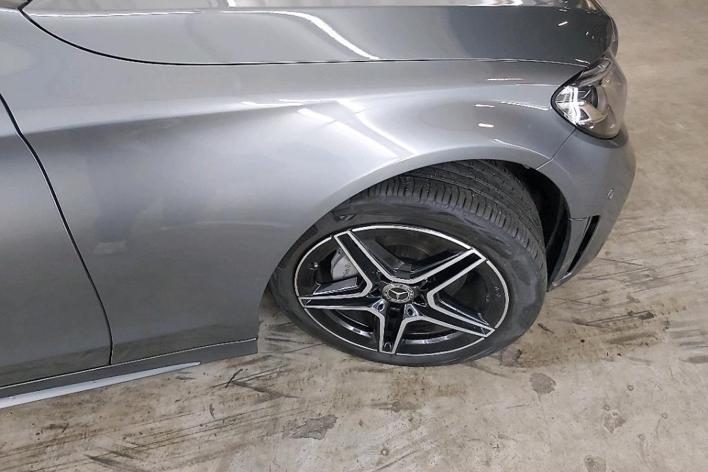 Mercedes-AMG C-Klasse 2019 photo 25