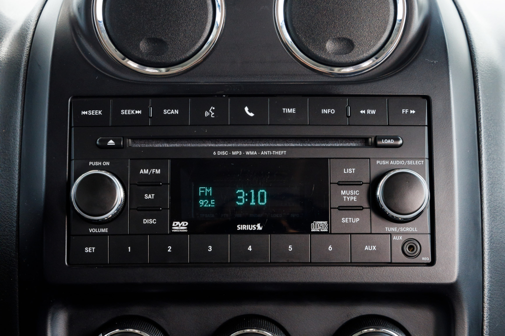 Jeep Patriot 2015 фото 17