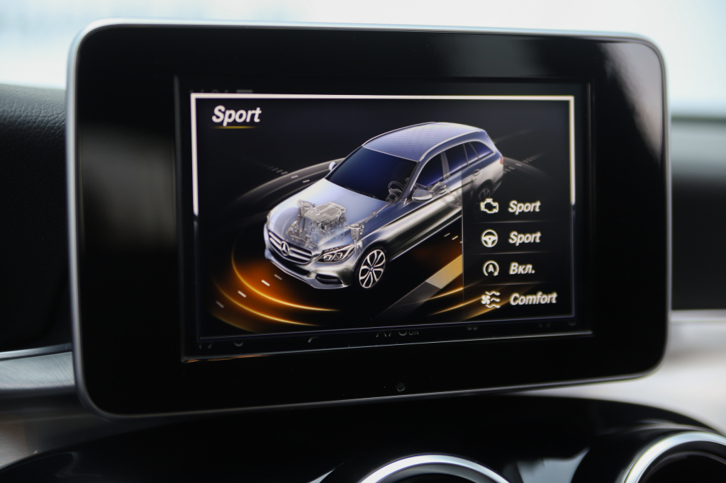 Mercedes-Benz C 200 Avantgarde 2016 photo 46