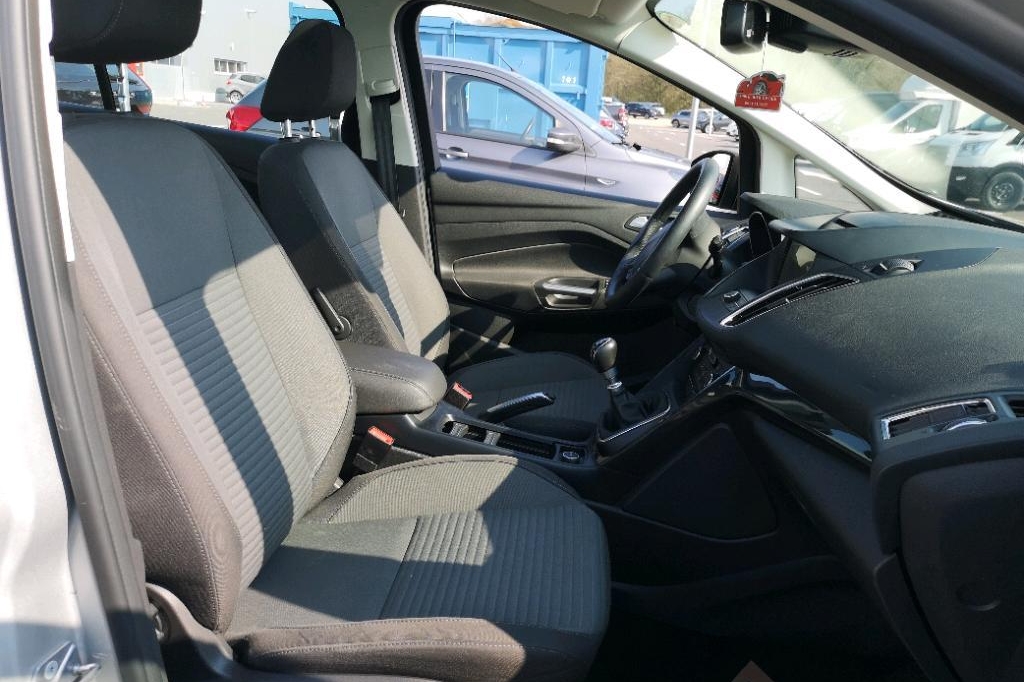 Ford Grand C-MAX 2019 фото 3