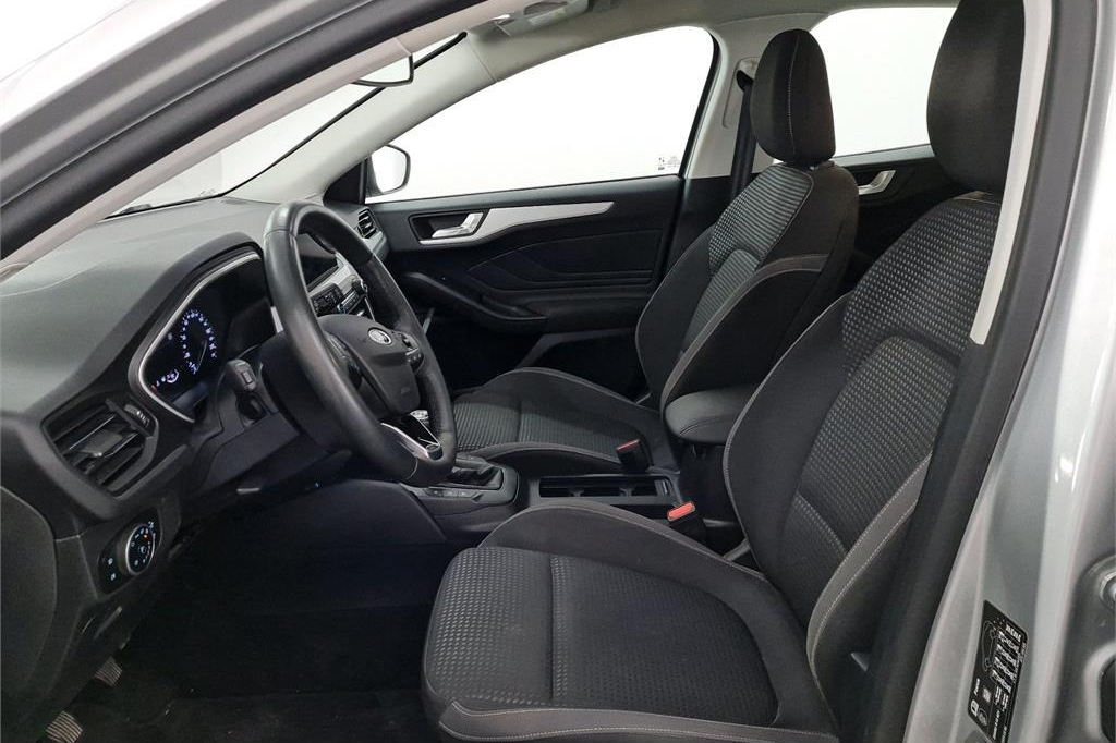 Ford Focus 2020 photo 1