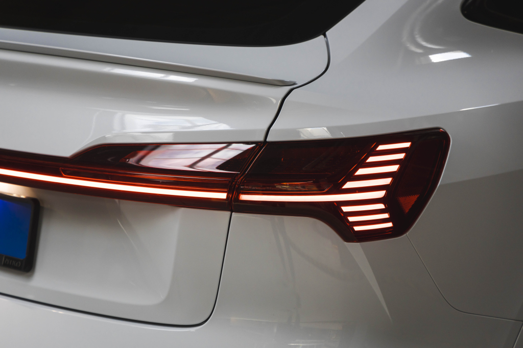 Audi Q8 Sportback e-tron 2023 photo 24