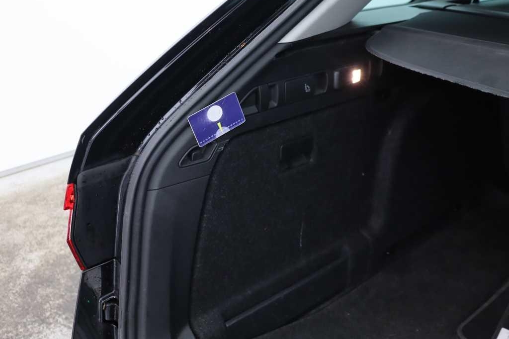 Skoda Superb Combi 2017 фото 24