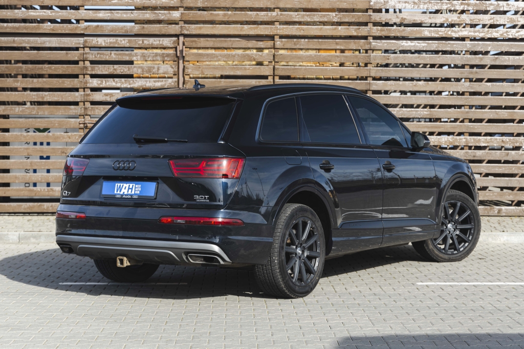 Audi Q7 2016 photo 8