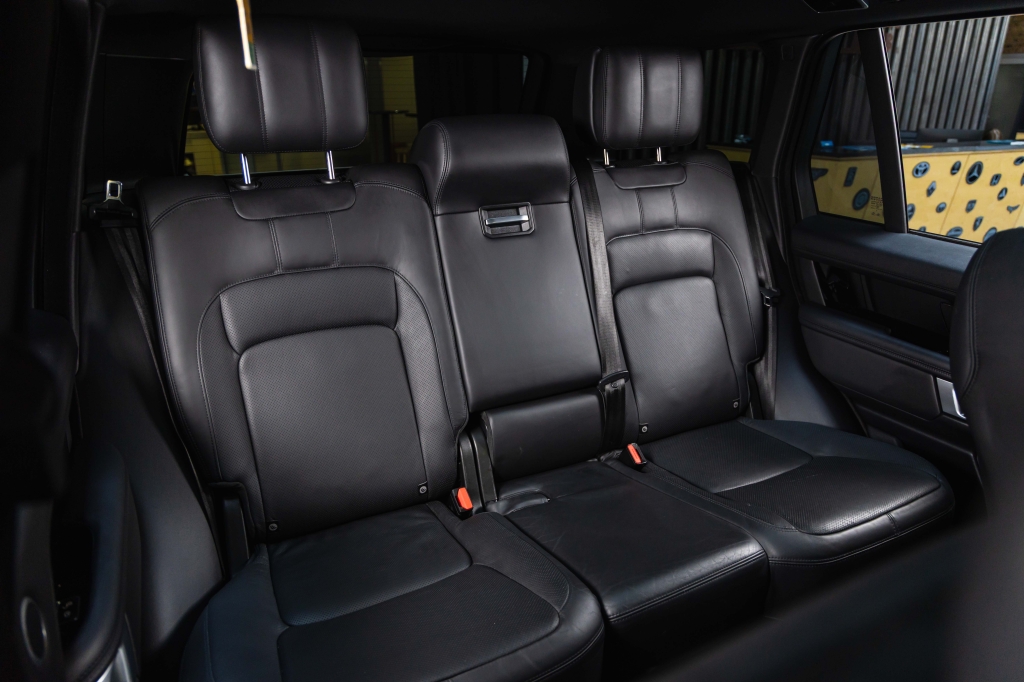 Land Rover Range Rover 2018 фото Land Rover Range Rover 2018 фото 37