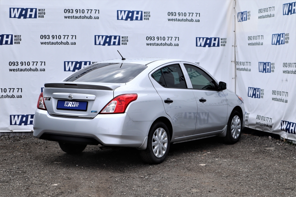 Nissan Versa 2016 фото 3