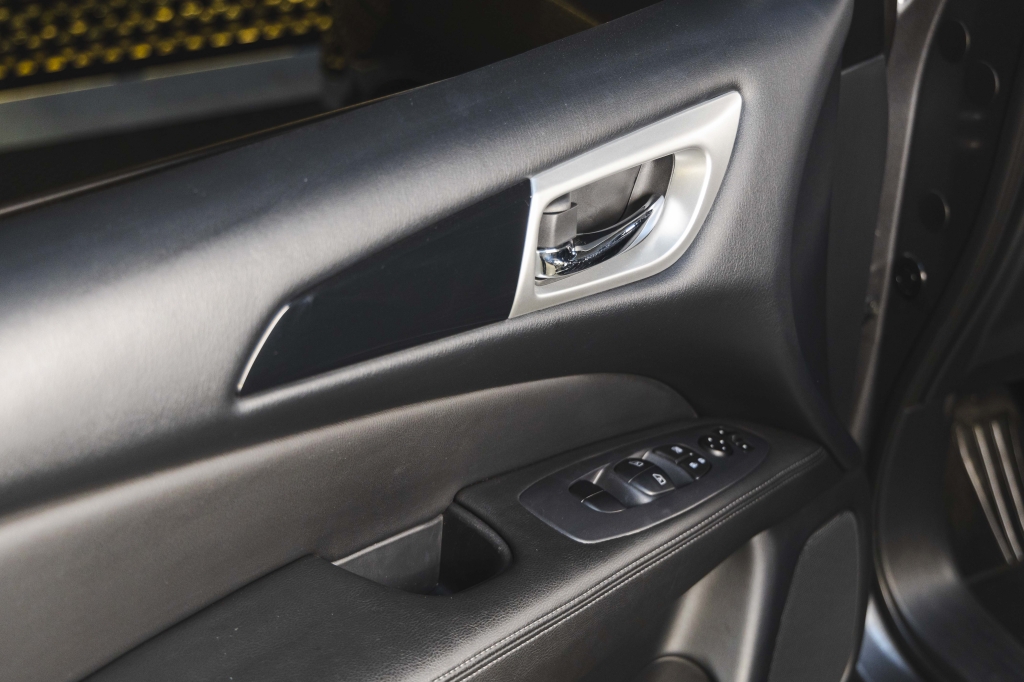 Nissan Pathfinder SV 2019 фото 14