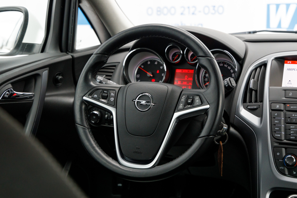 Opel Astra J Sports Tourer 2015 photo 15