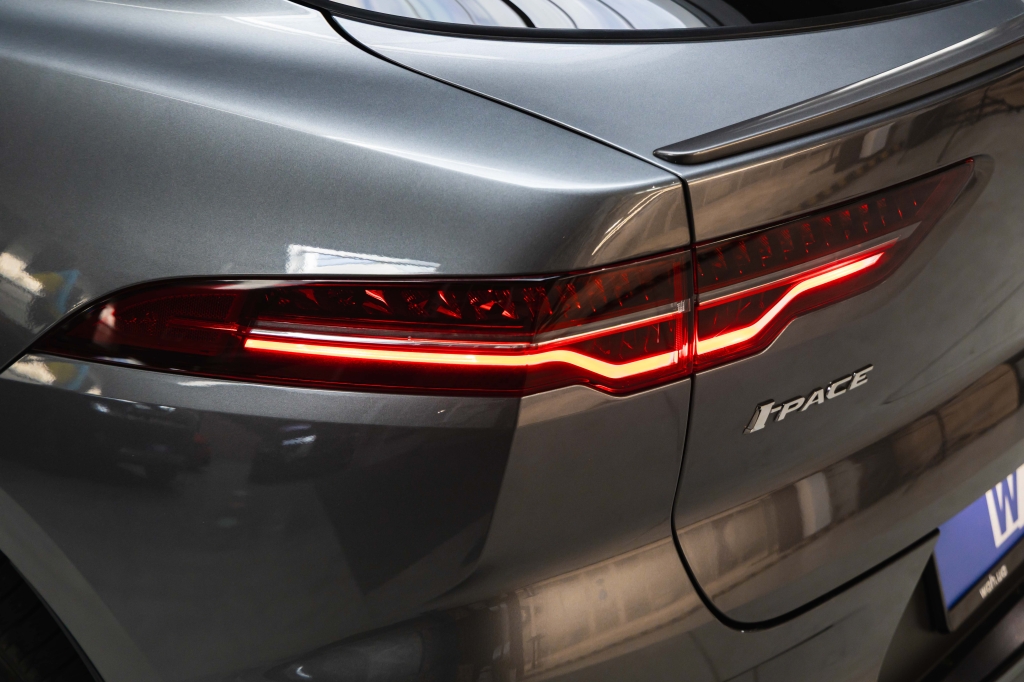 Jaguar I-Pace 2019 фото Jaguar I-Pace 2019 фото 11