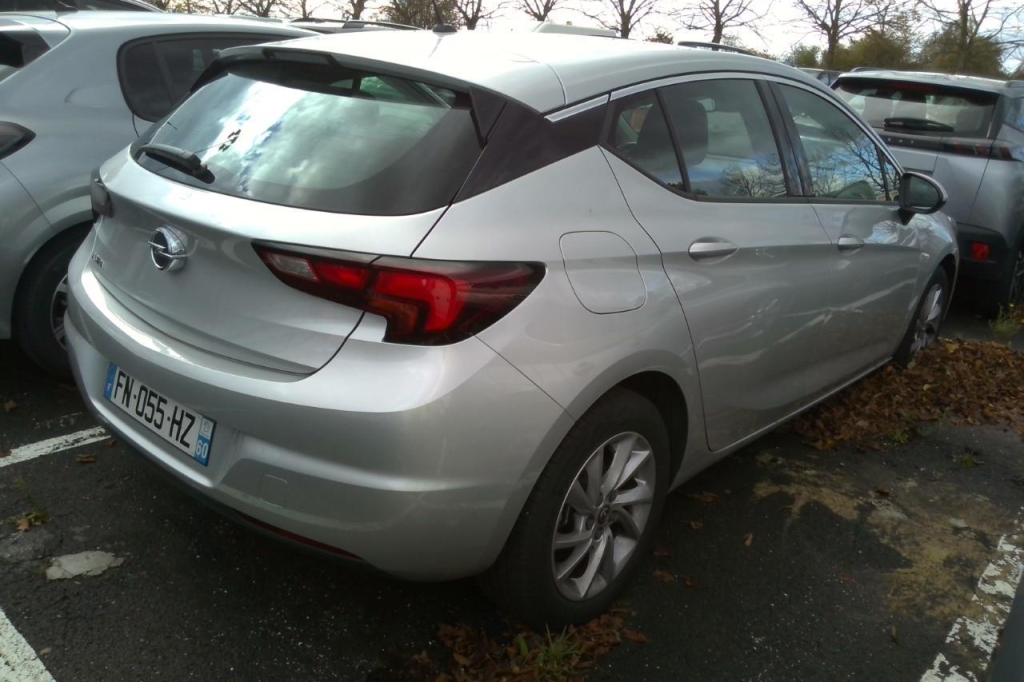 Opel Astra 2020 фото 1