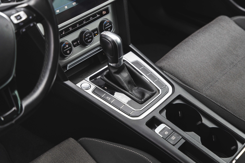 Volkswagen Passat 2017 фото 23