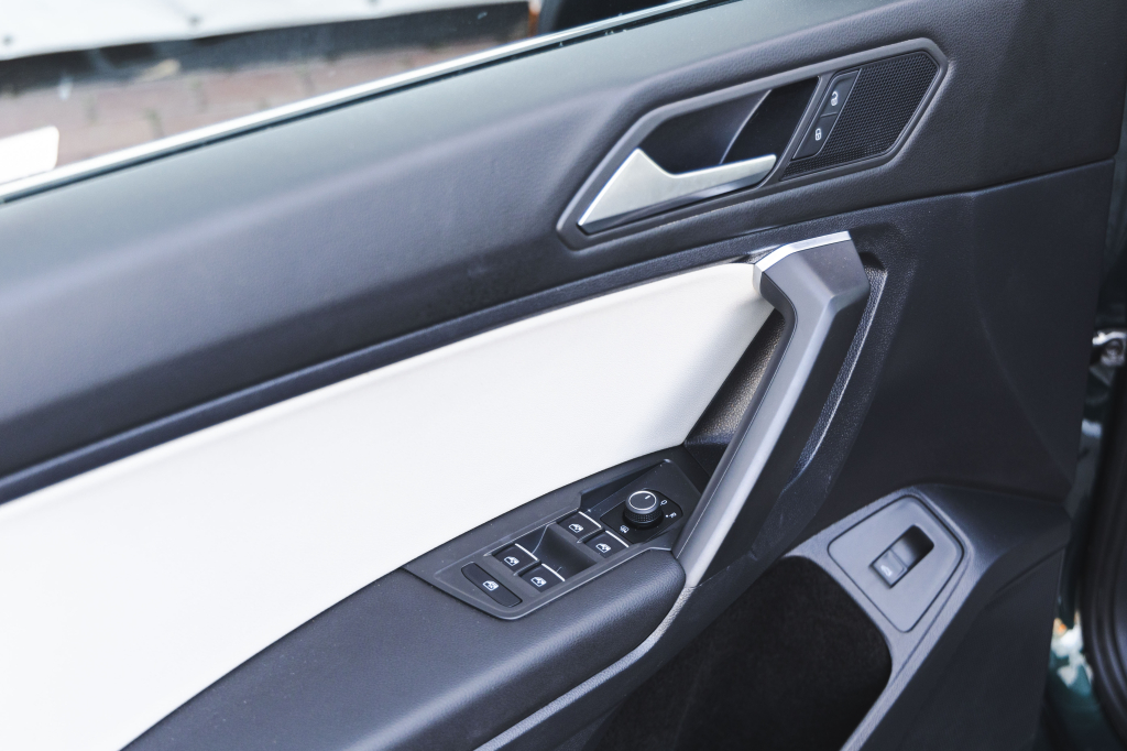 Volkswagen Tiguan SEL 2019 фото Volkswagen Tiguan SEL 2019 фото 21