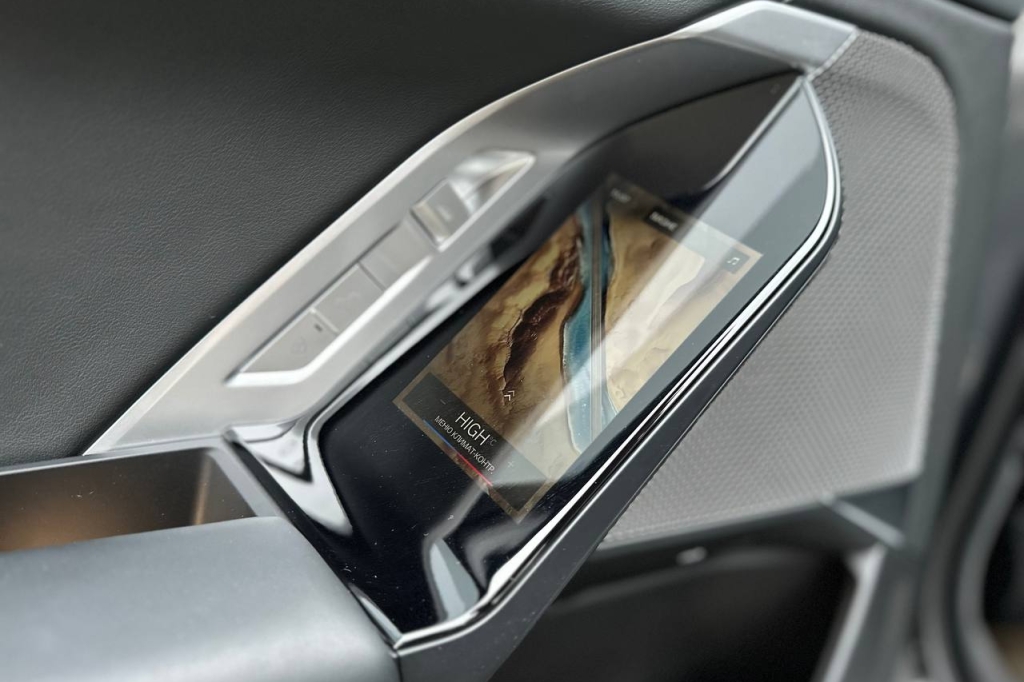 BMW i7 xDrive60 2023 фото 17