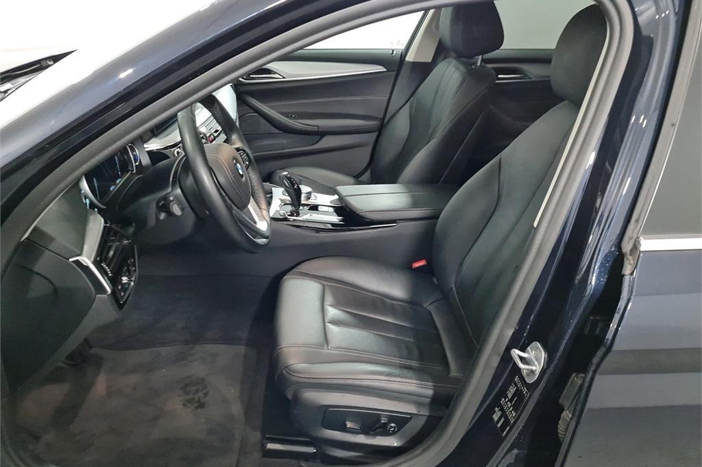 BMW 5er Touring 2018 фото 3