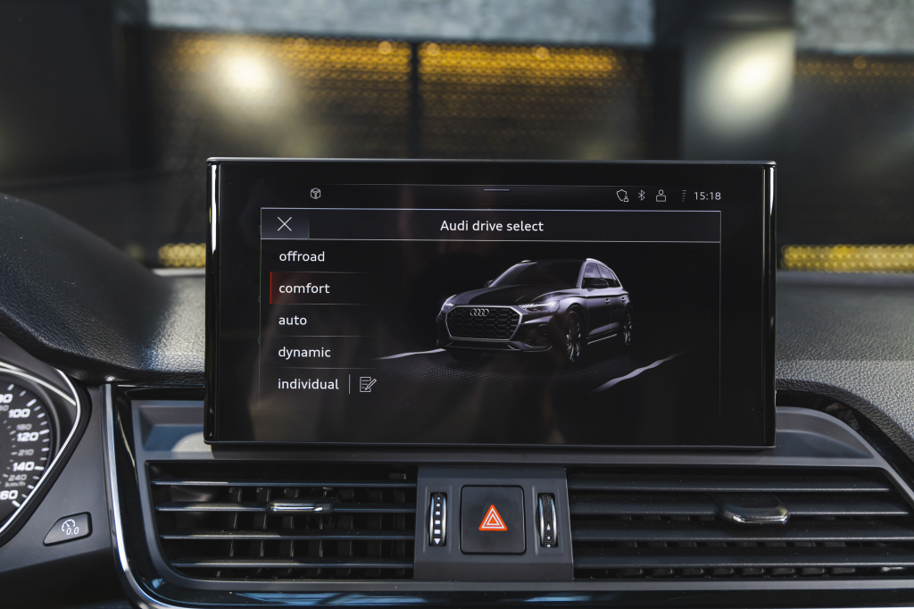 Audi Q5 2020 фото 27