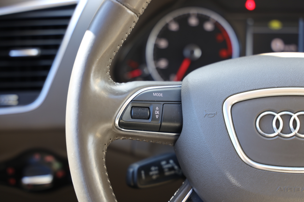 Audi Q5 2012 фото 21