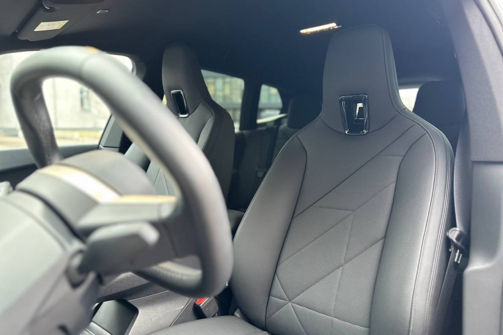 BMW iX xDrive40 2023 фото 10
