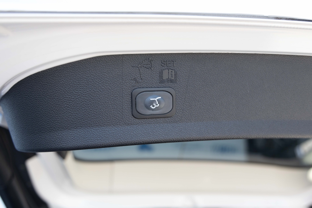 Ford Escape SEL 2019 фото 33