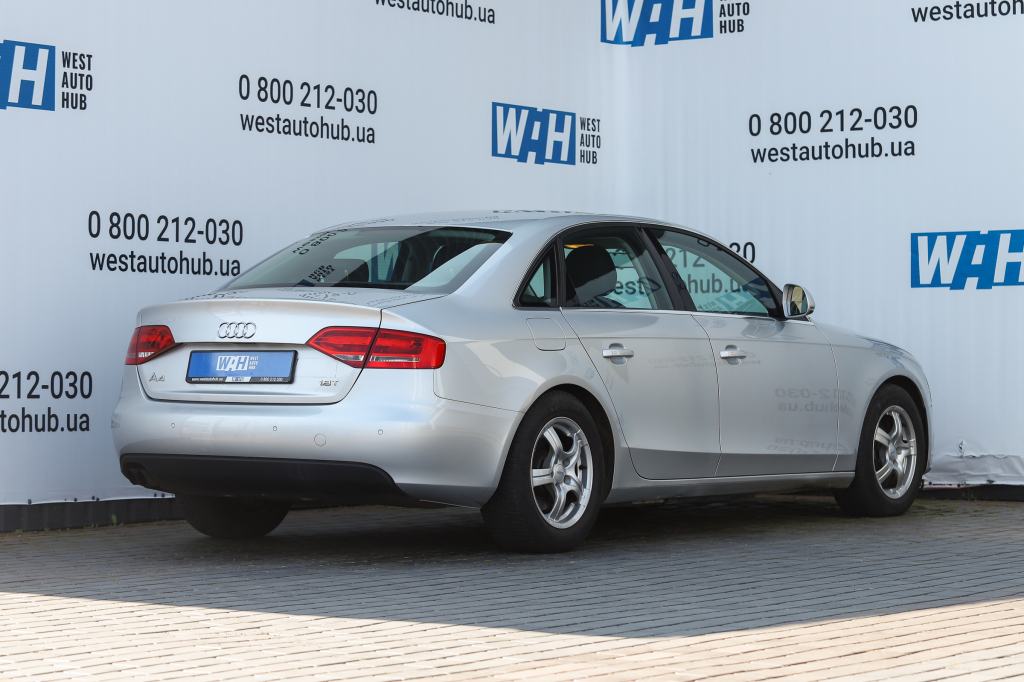 Audi A4 2008 photo 2