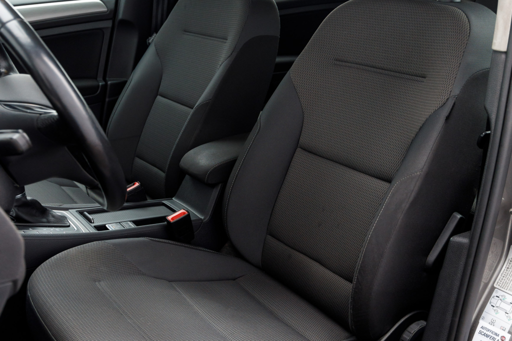 Volkswagen Golf VII photo 19