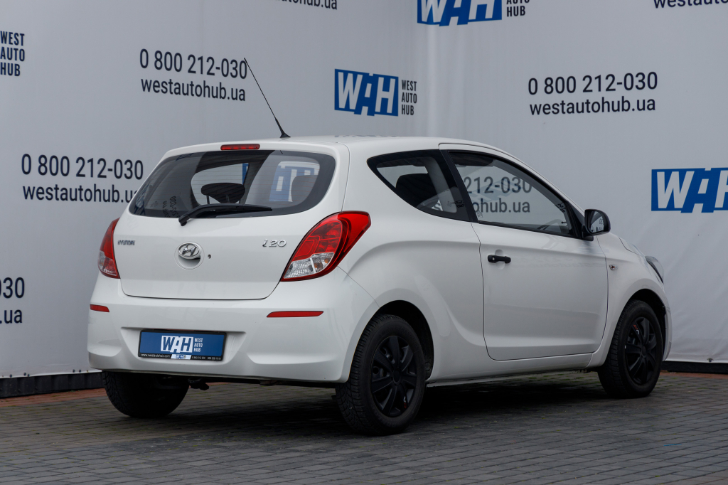Hyundai i20 фото 3