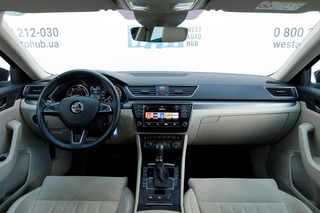 Skoda Superb 2017 фото 27