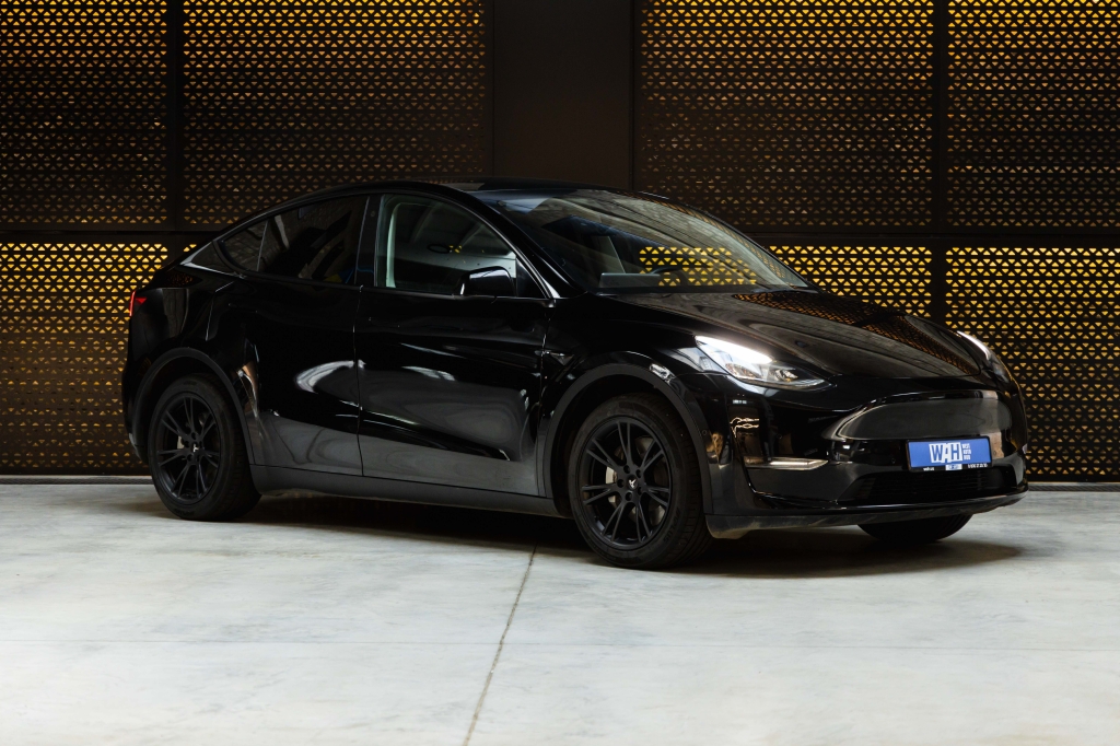 Tesla Model Y Long Range Dual Motor 2022 фото Tesla Model Y Long Range Dual Motor 2022 фото 5