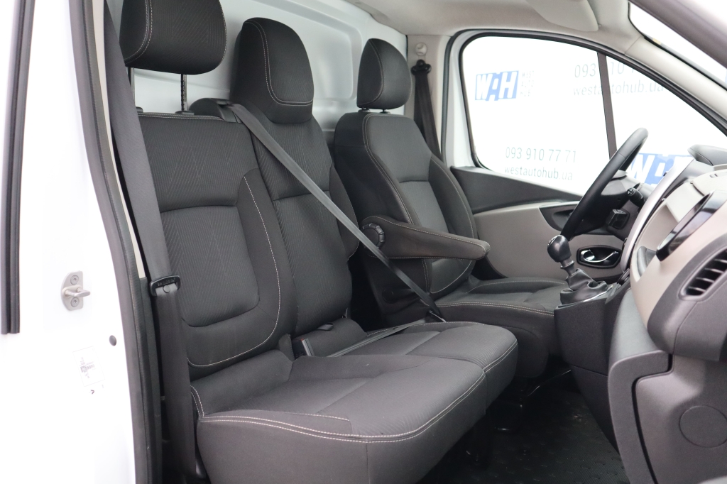 Renault Trafic фото 11