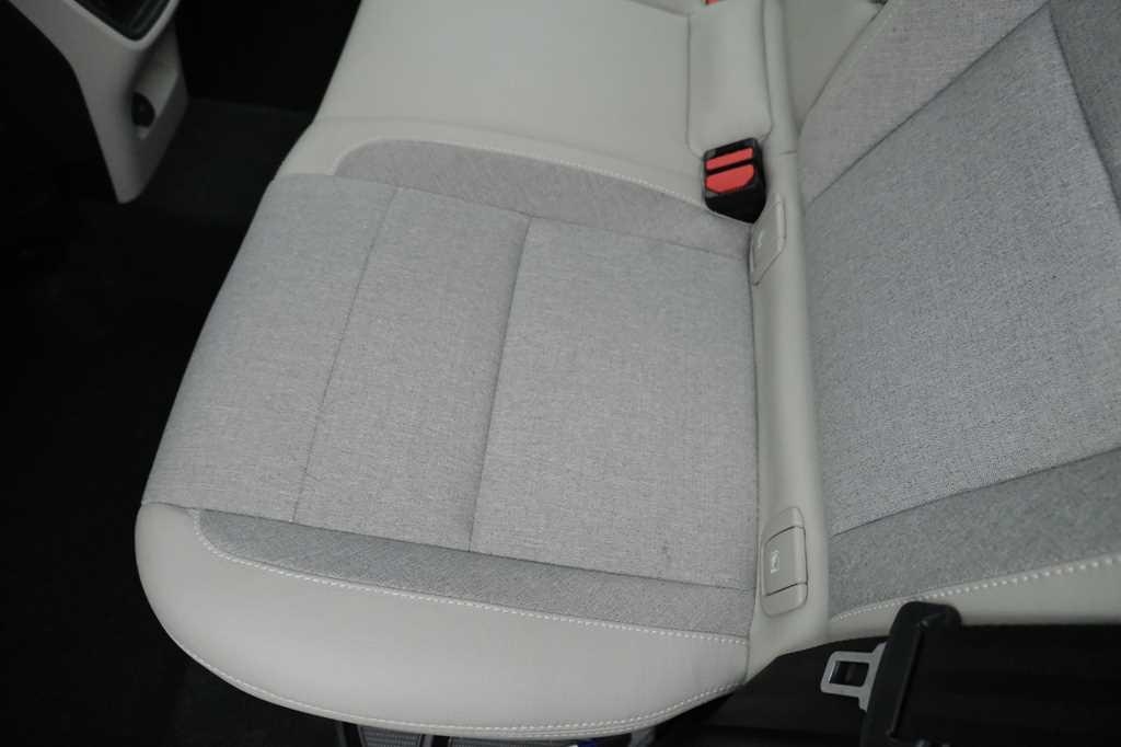 Volvo XC40 2020 фото 14