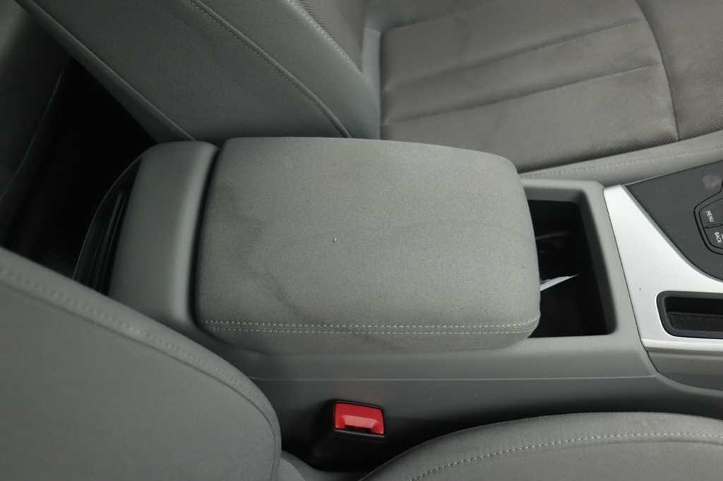 Audi A4 Avant 2017 фото 36