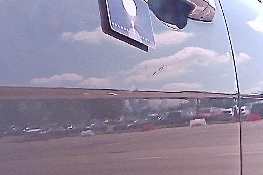 Jaguar XE 2015 photo 36