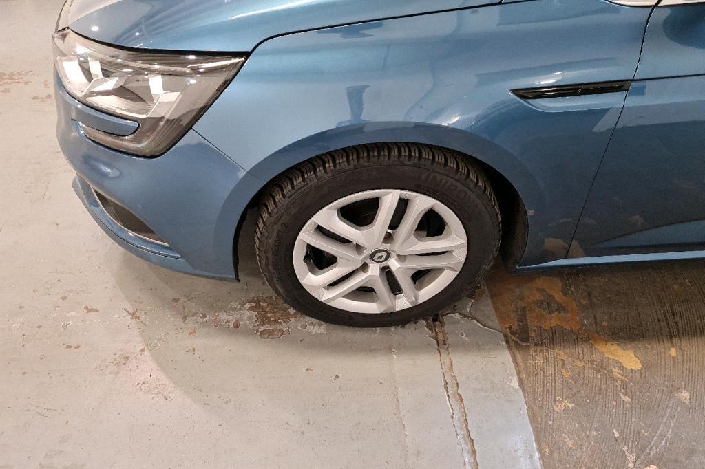 Renault Megane 2017 фото 20