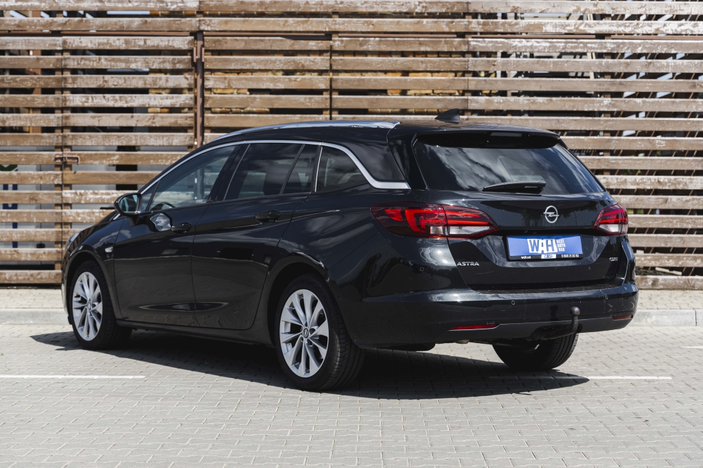 Opel Astra K 2016 фото 11