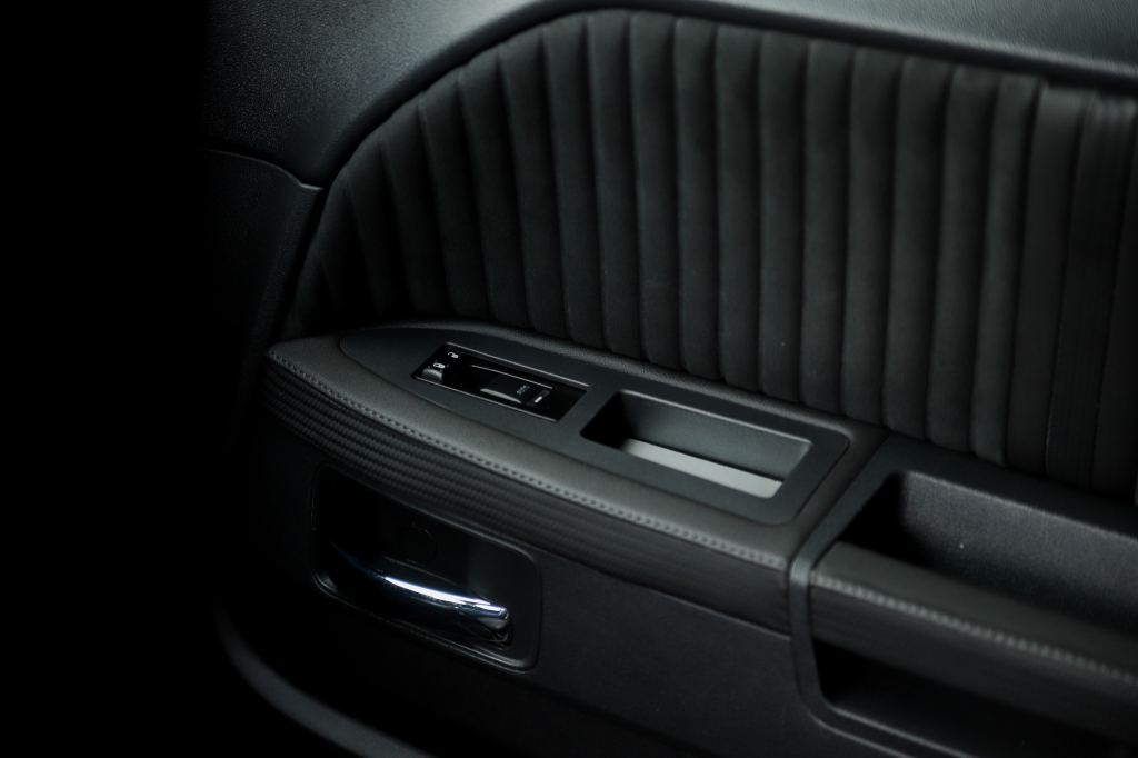 Dodge Challenger SE 2010 photo 44