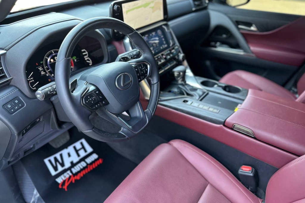 Lexus LX 500d 2023 photo 12