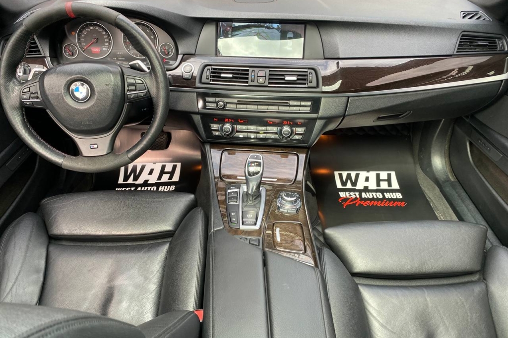 BMW 5 Series 535i 2012 photo 15