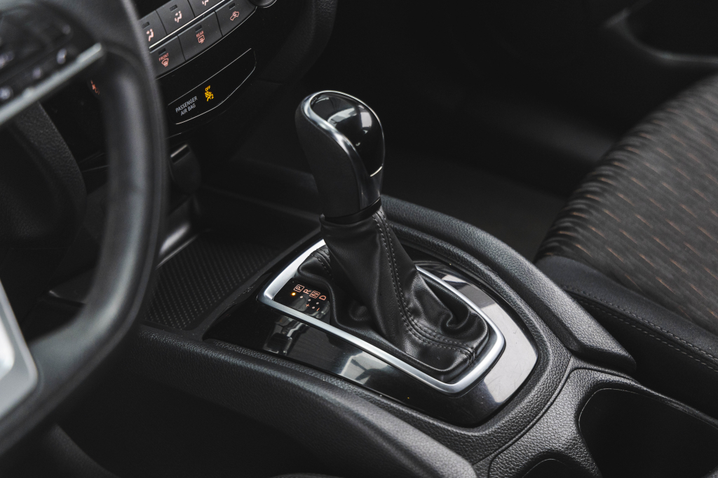 Nissan Rogue S 2018 фото 24